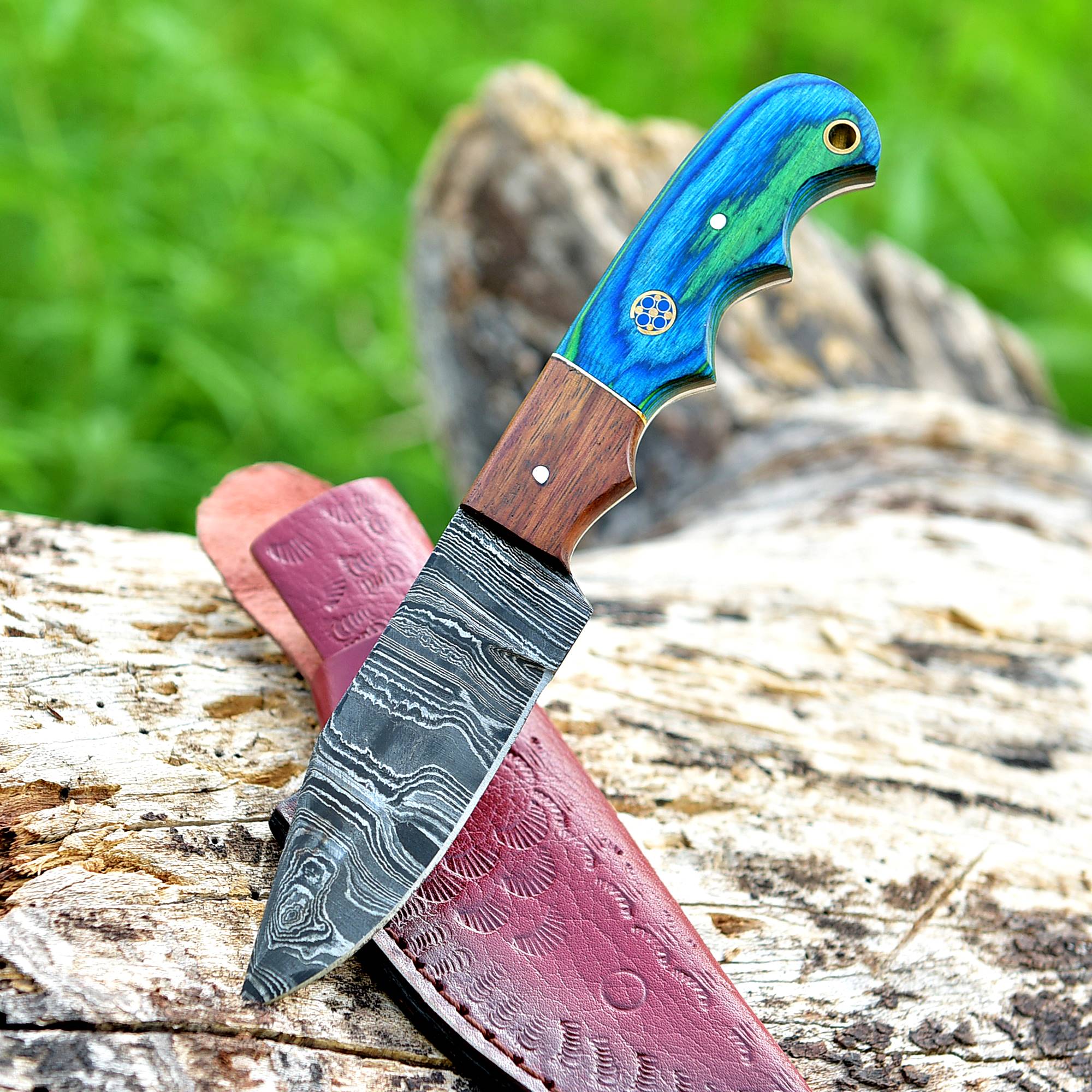 Ocean Crest Damascus Fixed Blade Knife – Wave Pattern Damascus Steel with Blue & Green Handle {FREE GIFT}