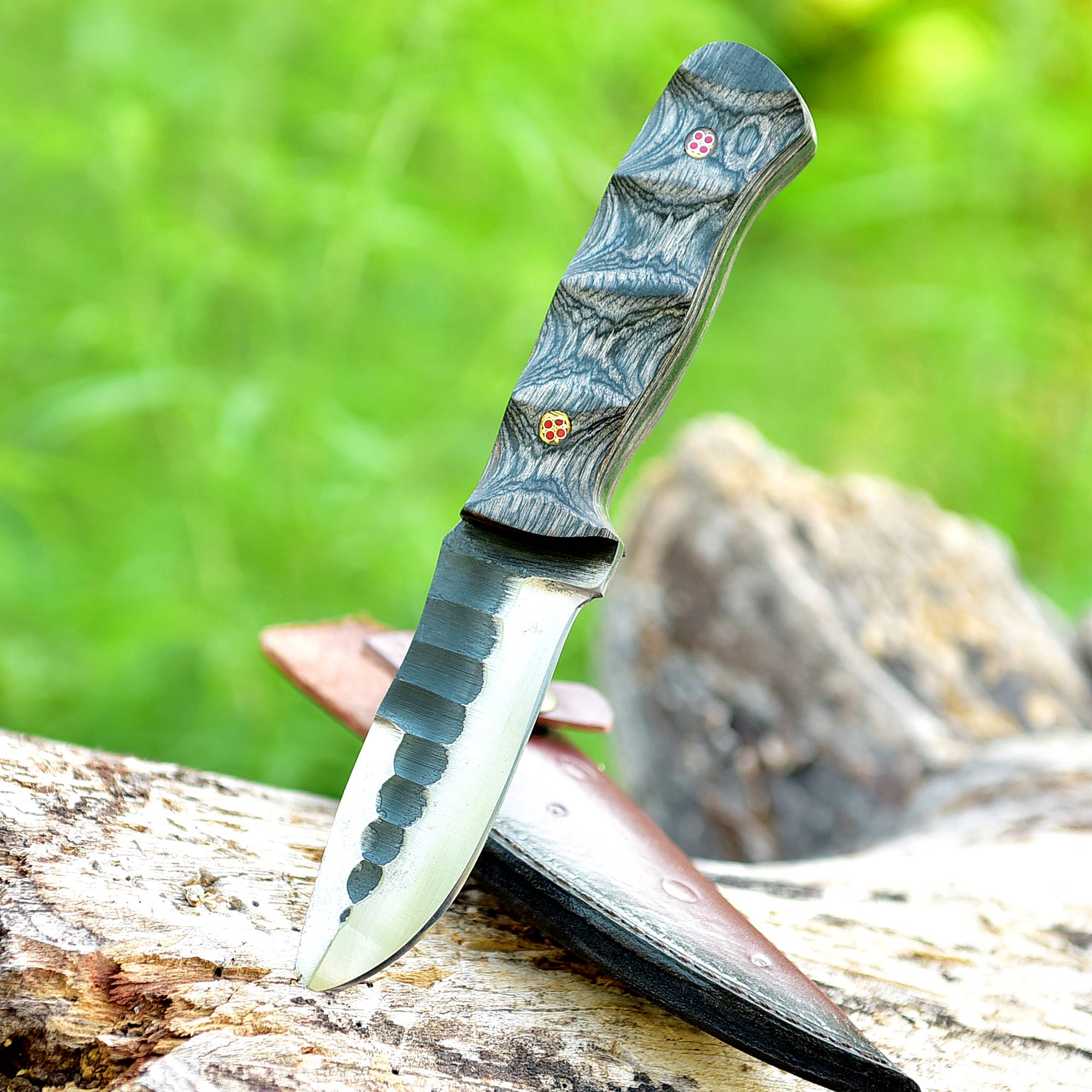 Stonewash Tracker Elite Fixed Blade Knife – Rugged Stonewashed Utility Blade with Sculpted Handle {FREE GIFT}