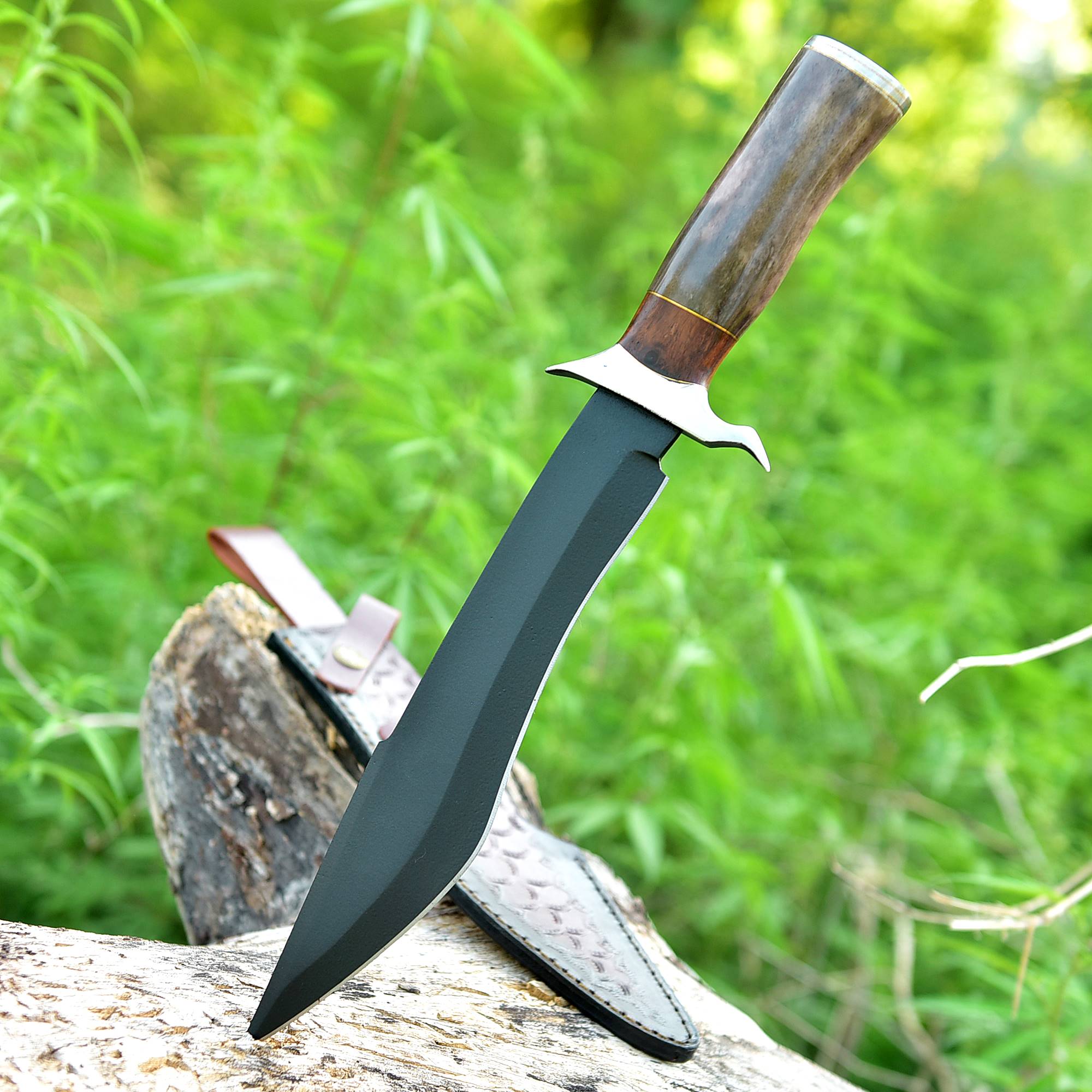 Timber Shadow Bowie Knife – Matte Black Fixed Blade with Wood & Horn Handle {FREE GIFT}