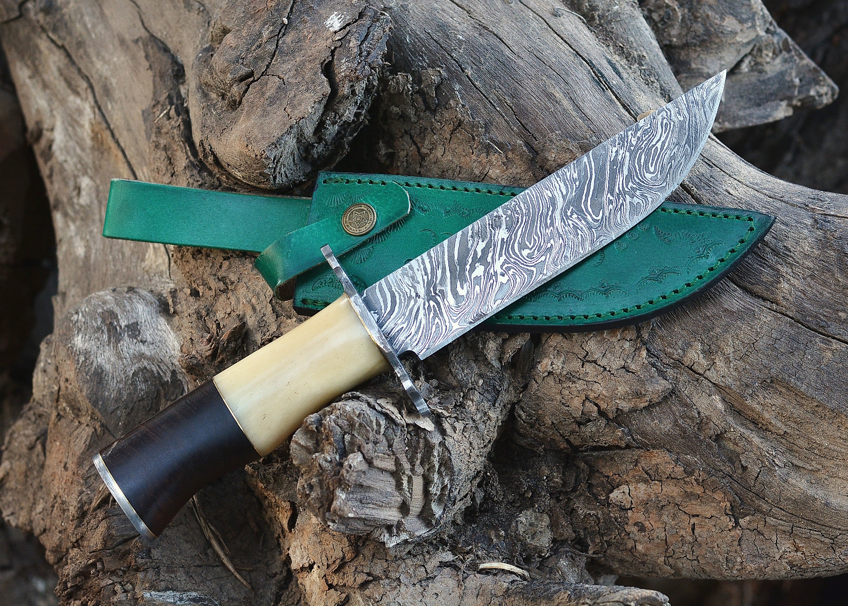 Ivory Crest Damascus Fixed Blade Knife – Flow Pattern Damascus Steel with Ivory Handle & Dark Accent Cap {FREE GIFT}