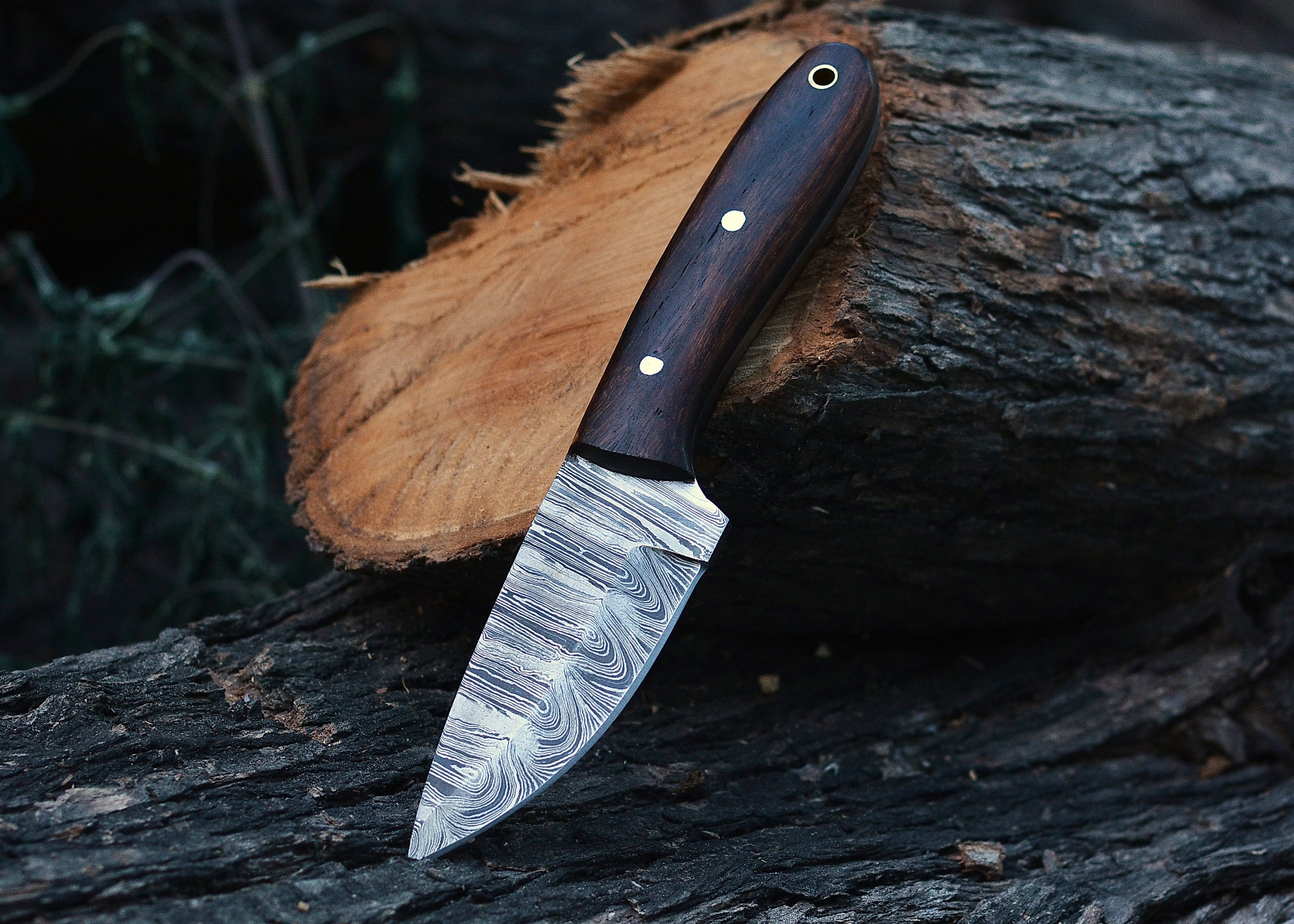 Midnight Grain Damascus Fixed Blade Knife – Flow Pattern Steel with Dark Wood Handle {FREE GIFT}