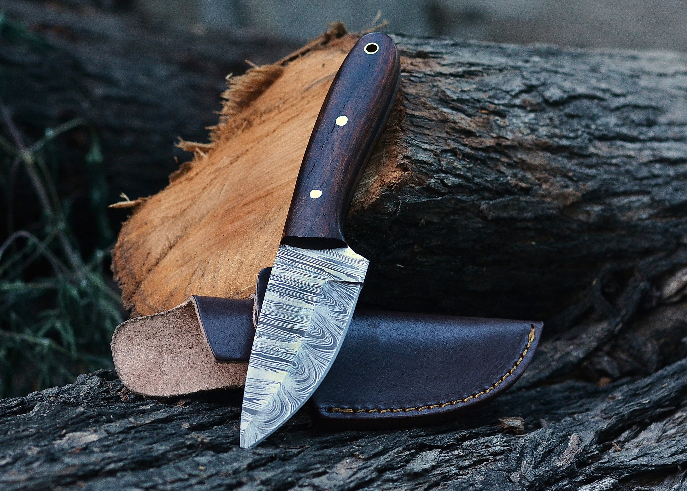 Midnight Grain Damascus Fixed Blade Knife – Flow Pattern Steel with Dark Wood Handle {FREE GIFT}