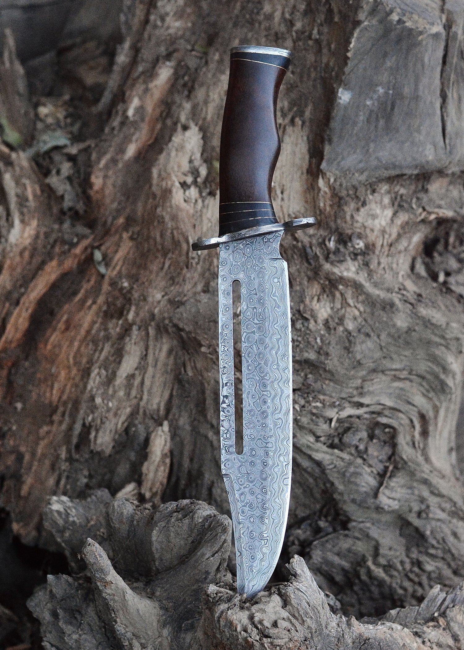 Shadow Pattern Bowie – Damascus Steel Bowie Knife with Deep Fuller & Hardwood Handle {FREE GIFT}