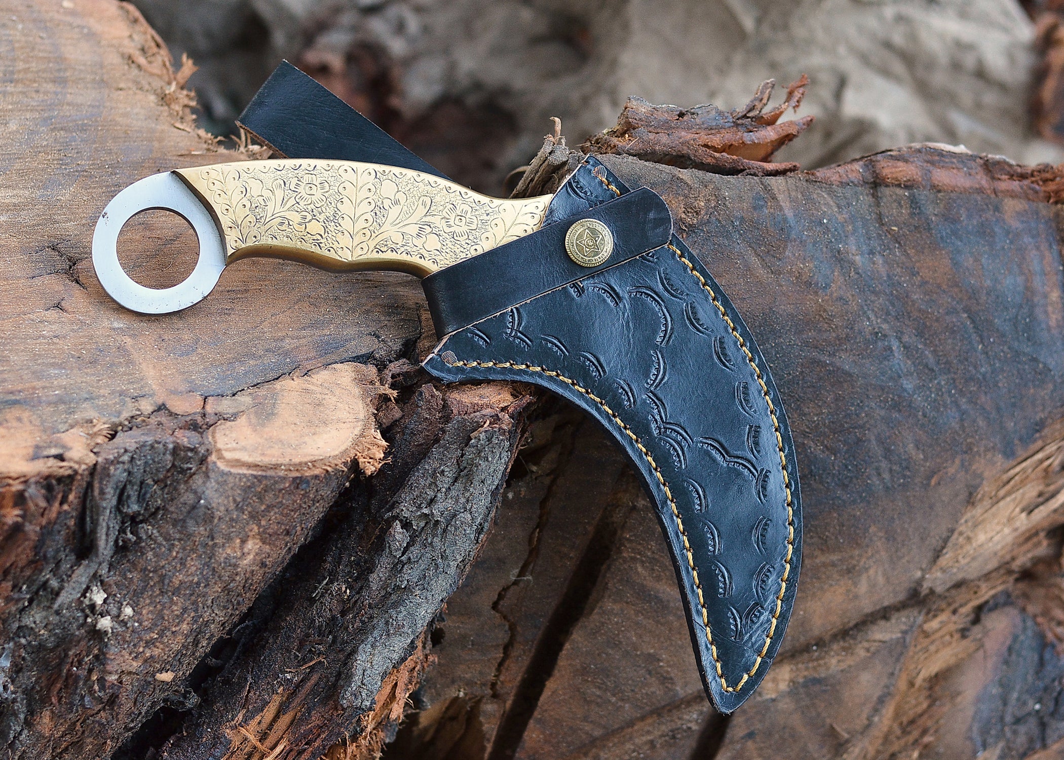 Royal Talon Karambit – Satin Curved Blade with Engraved Golden Handle & Finger Ring Grip {FREE GIFT}