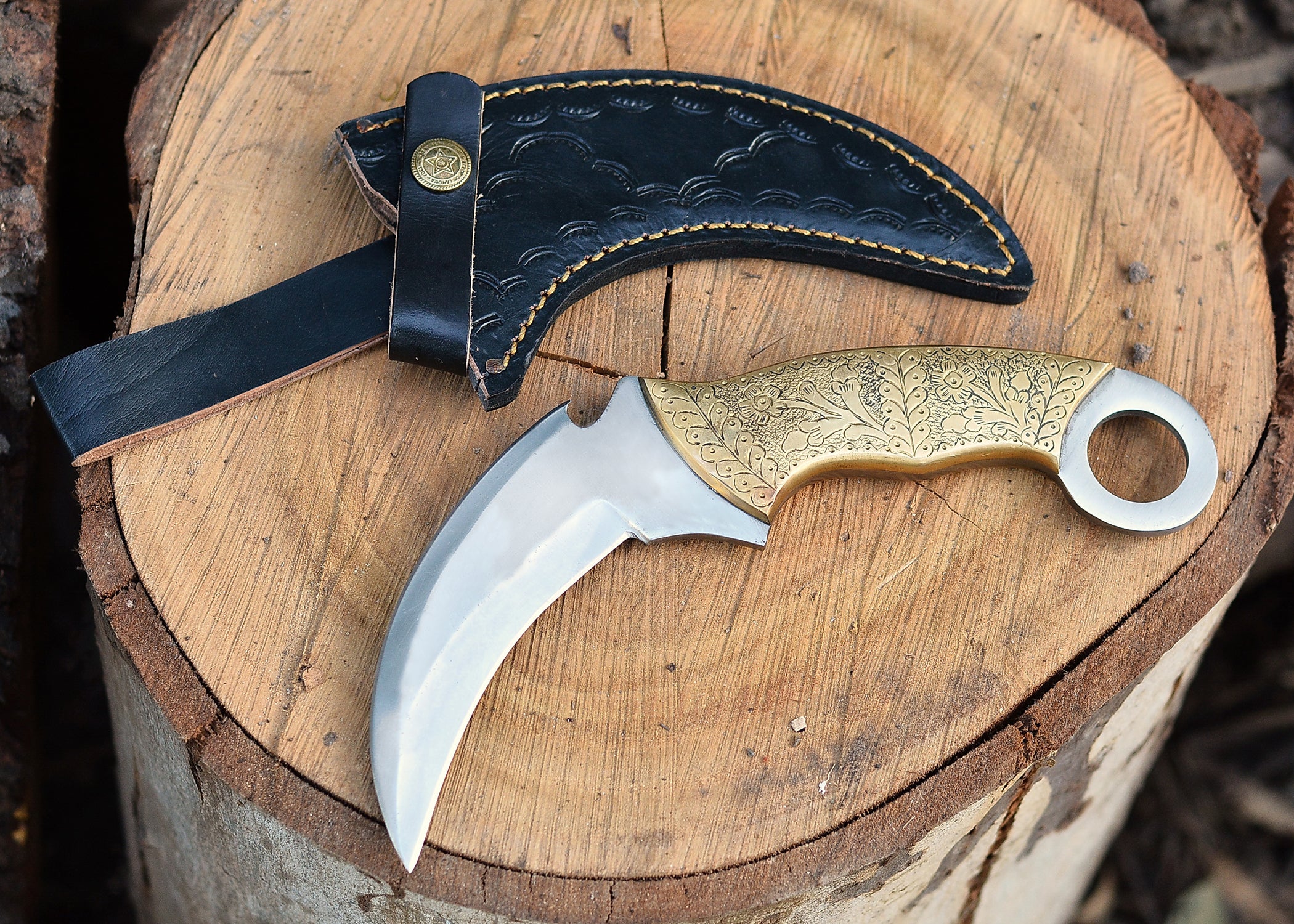 Royal Talon Karambit – Satin Curved Blade with Engraved Golden Handle & Finger Ring Grip {FREE GIFT}