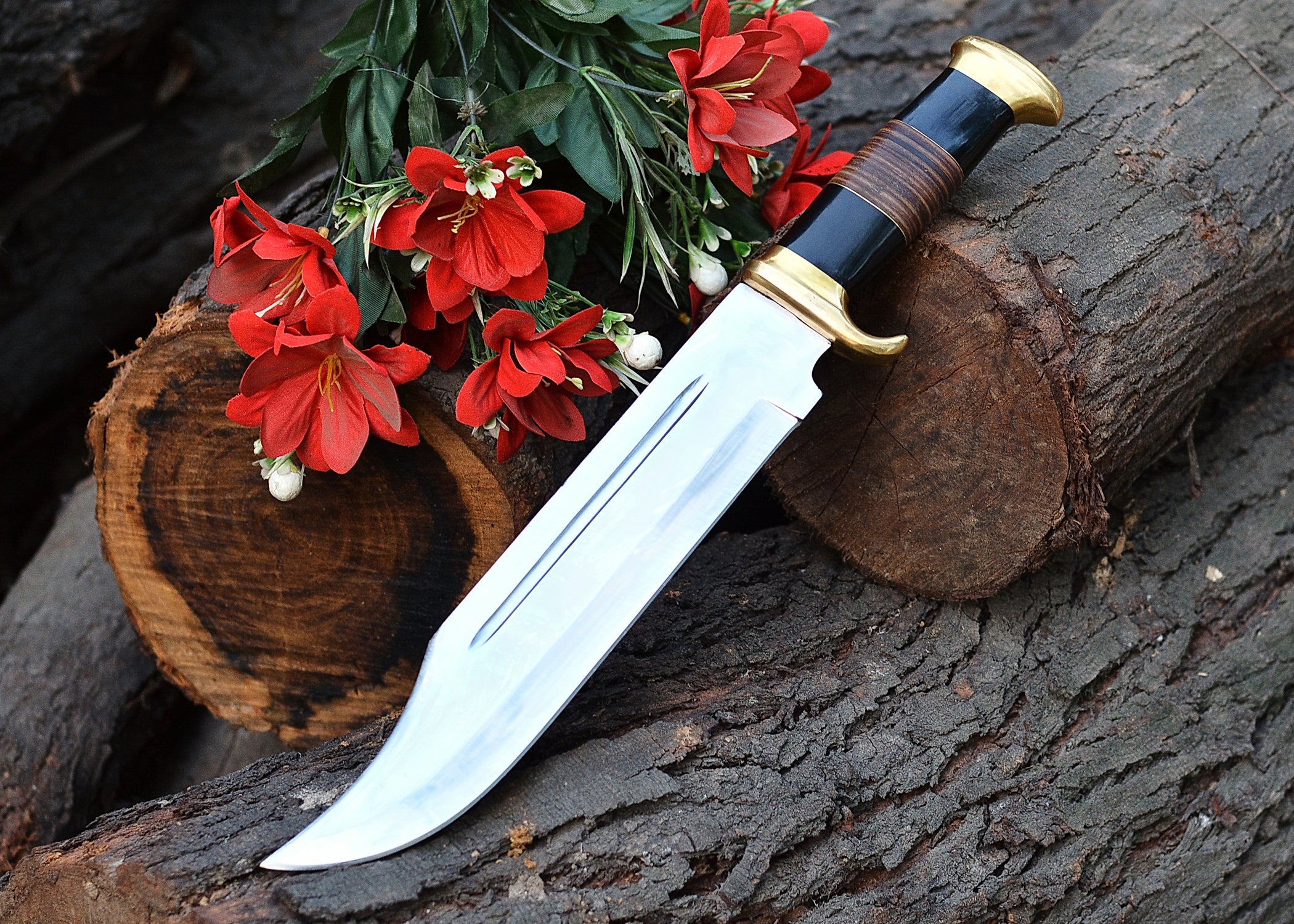 Golden Guard Bowie – Mirror Polished Clip-Point Fixed Blade with Brass Guard & Pommel {FREE GIFT}