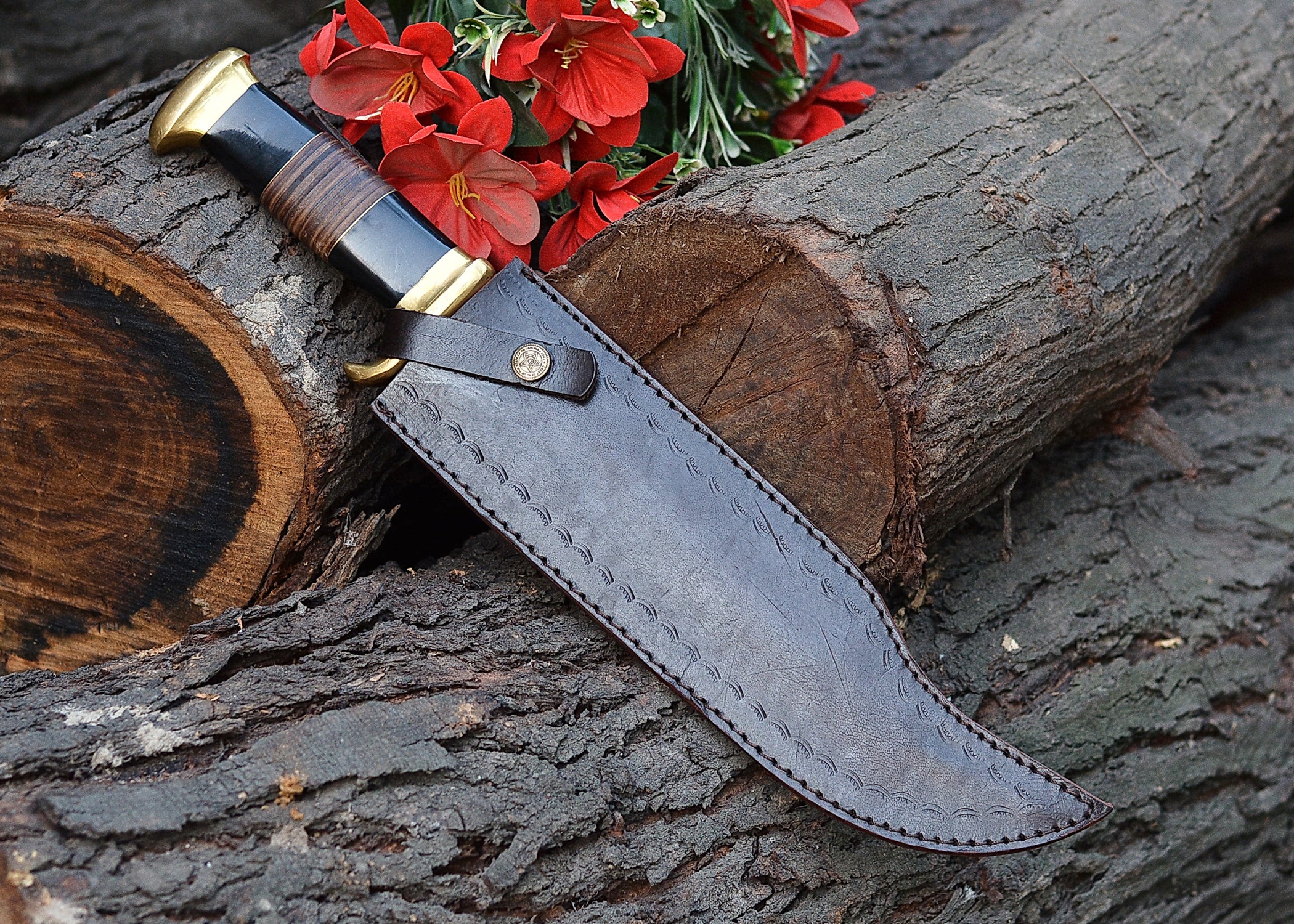 Golden Guard Bowie – Mirror Polished Clip-Point Fixed Blade with Brass Guard & Pommel {FREE GIFT}