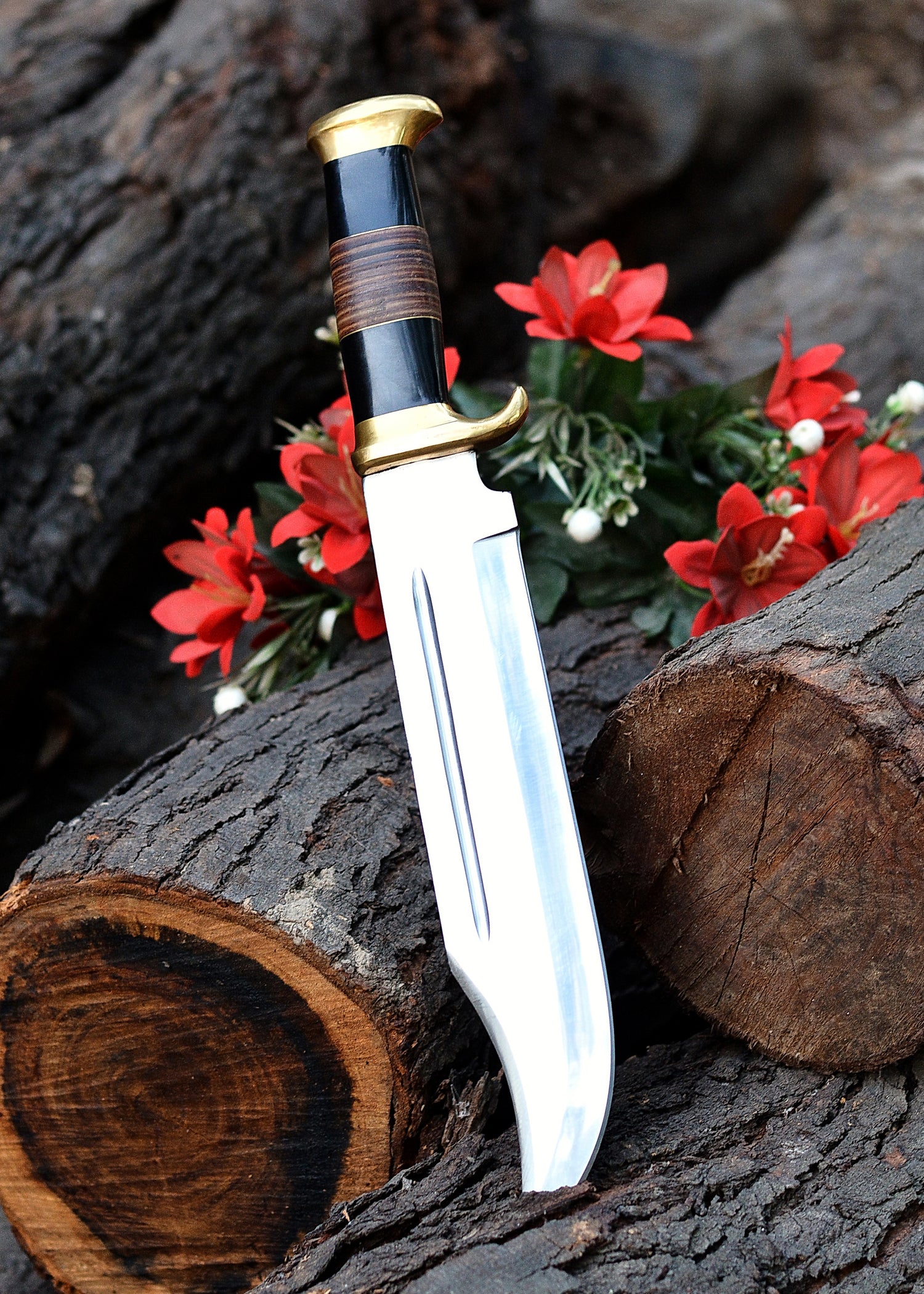 Golden Guard Bowie – Mirror Polished Clip-Point Fixed Blade with Brass Guard & Pommel {FREE GIFT}